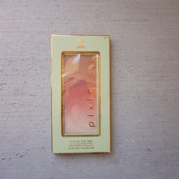Pixi Beauty pixiglow cake blush palette